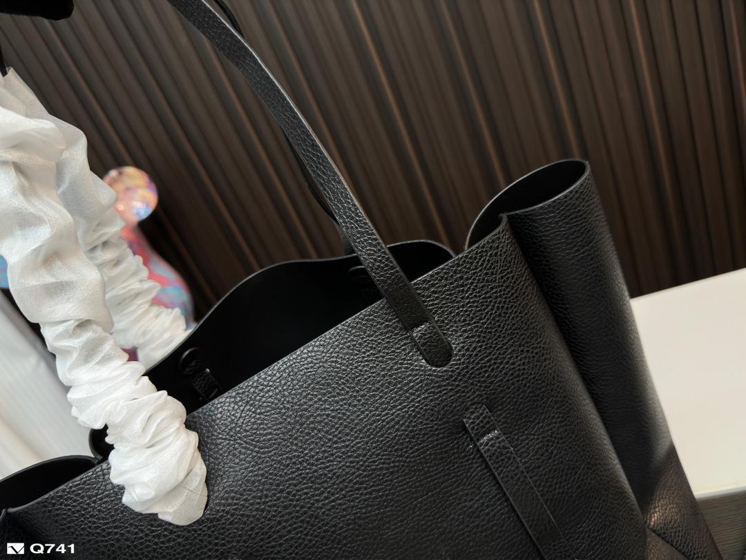 Replica Balenciaga Bag 36*35CM