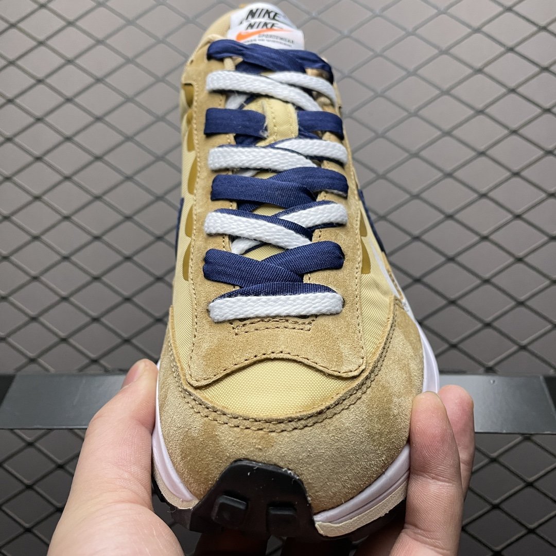 Replica Nike Shoe Sacai x Nike Vaporwaffle 3.0  DD1875-200 _01526