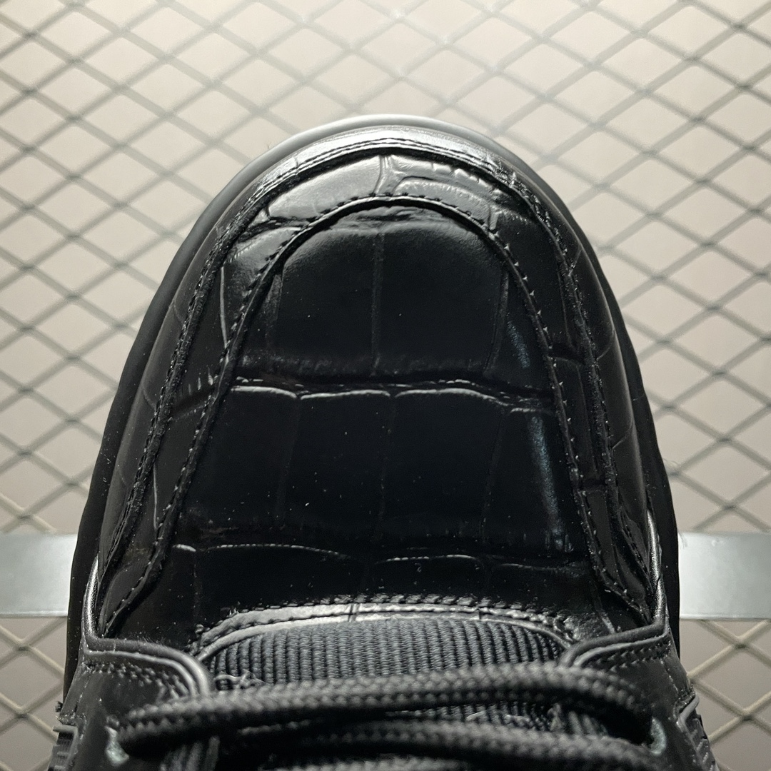 Replica Louis Vuitton Shoe Louis Vuitton LV Trainer size 35-46e
