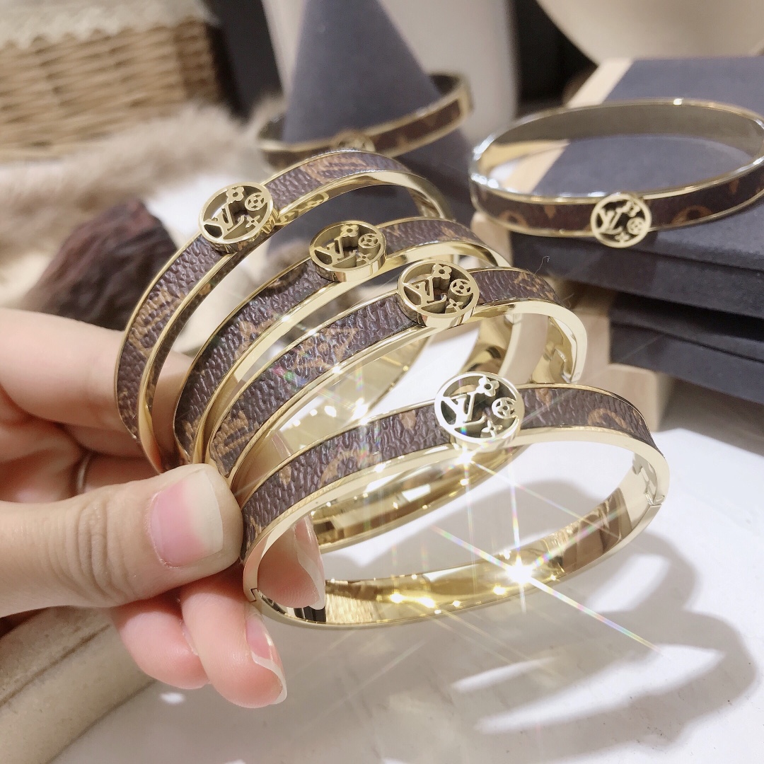 Replica LOUIS VUITTON Bangle