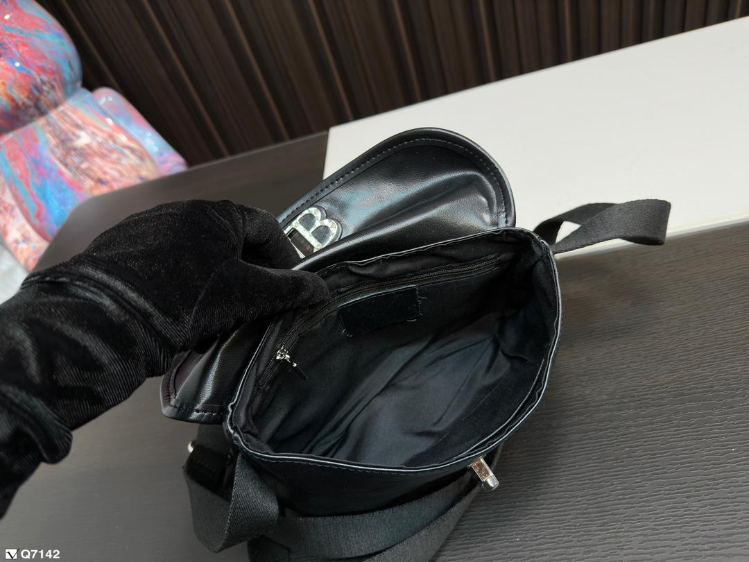 Replica Balenciaga Bag 22*14CM