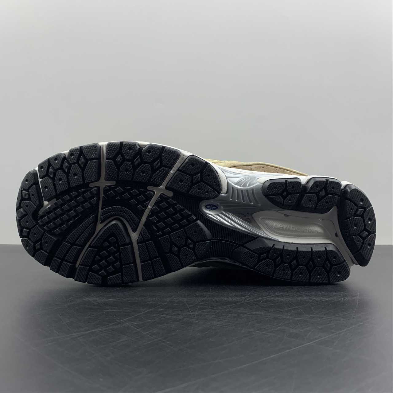 Replica New Balance Shoe New Balance NB2002  ML2002R5  36 -45