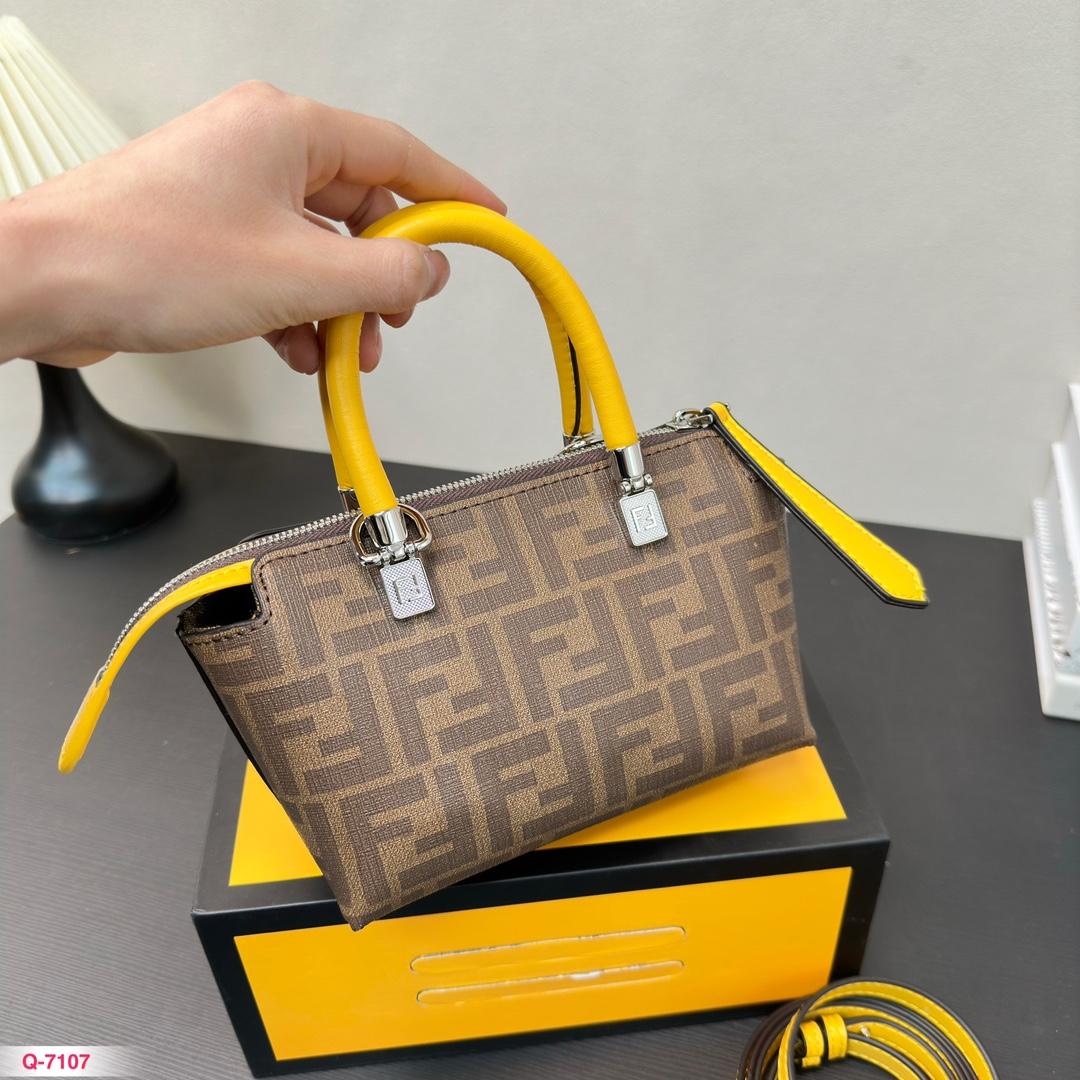 Replica Louis Vuitton Bag 17*12CM