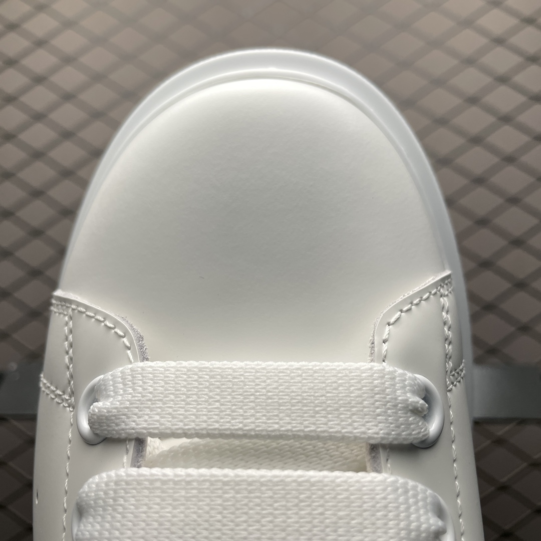 Replica Alexander McQueen Shoe Alexander McQueen size 35-45 with half size.e