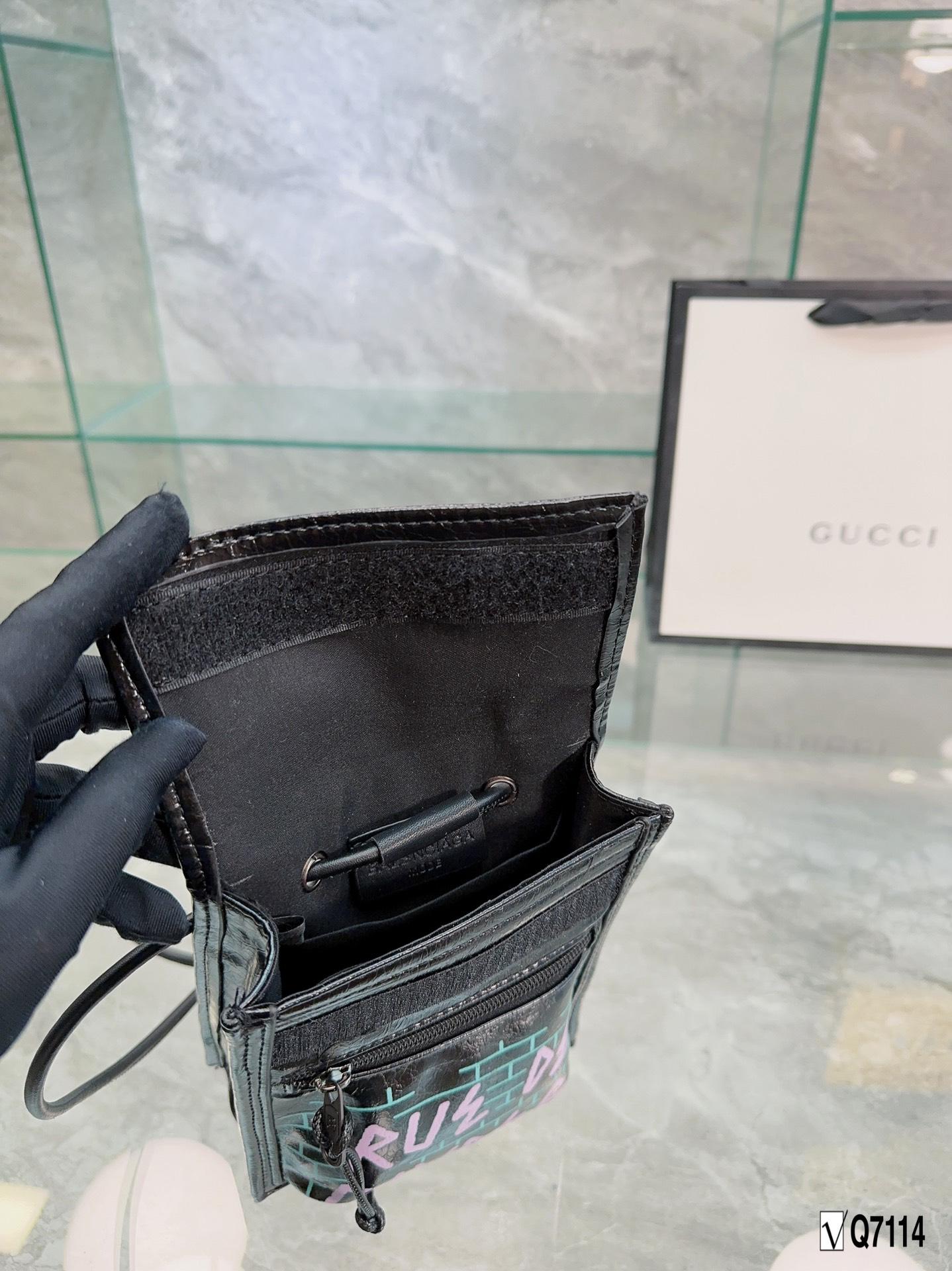 Replica Balenciaga Bag 15*20CM