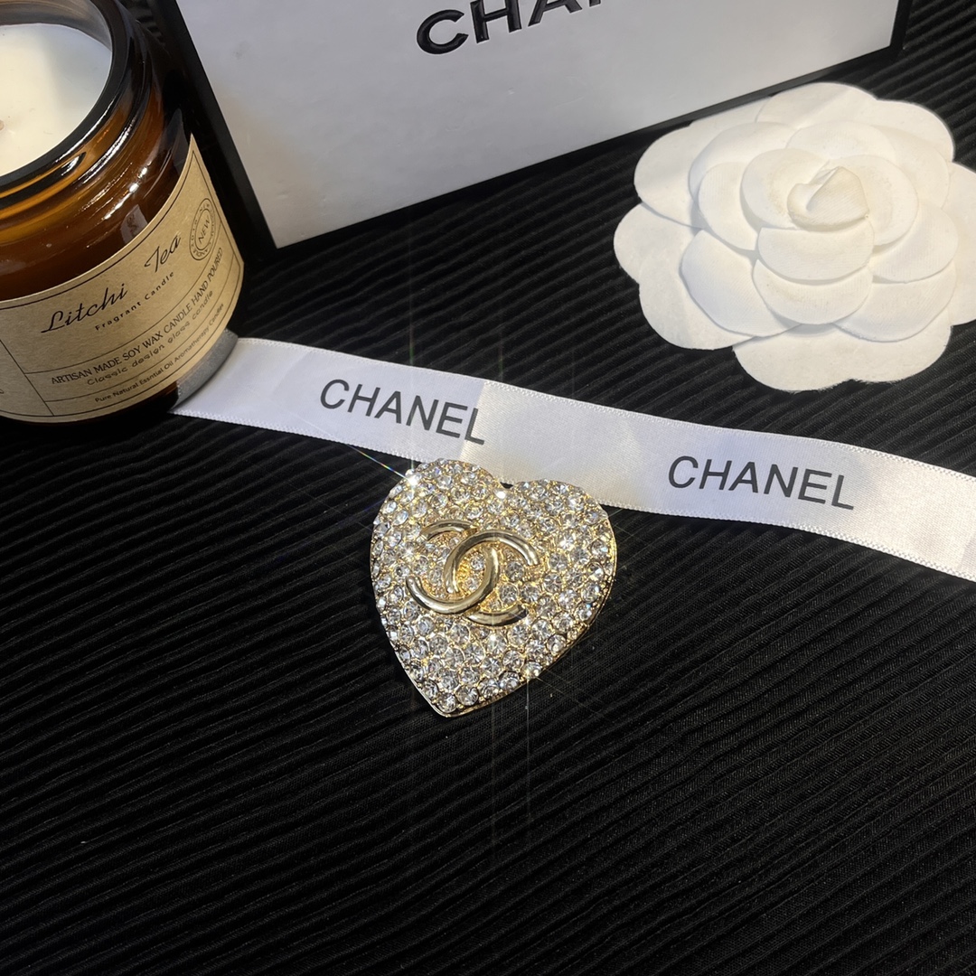 Replica CHANEL Brooch