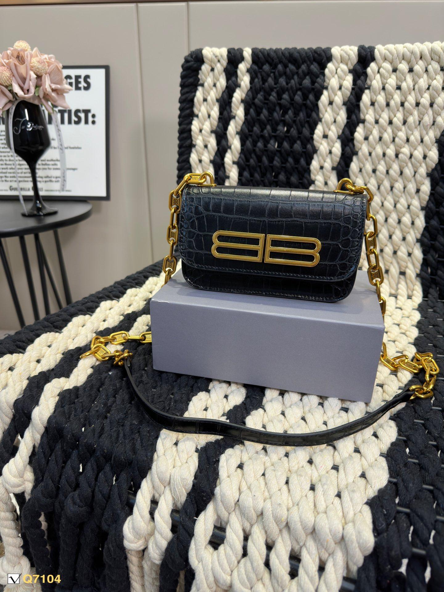 Replica Balenciaga Bag 19*9CM