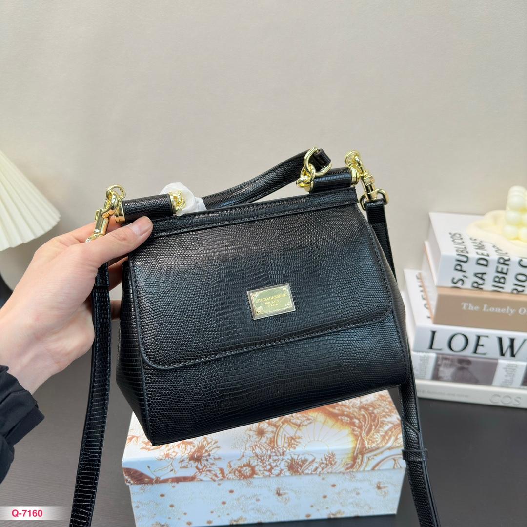 Replica Dolce Gabbana Bag 21*18CM