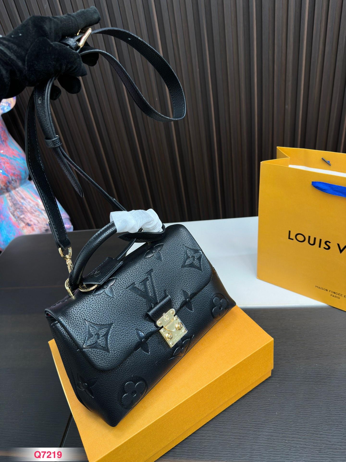 Replica Louis Vuitton Bag 24*15CM