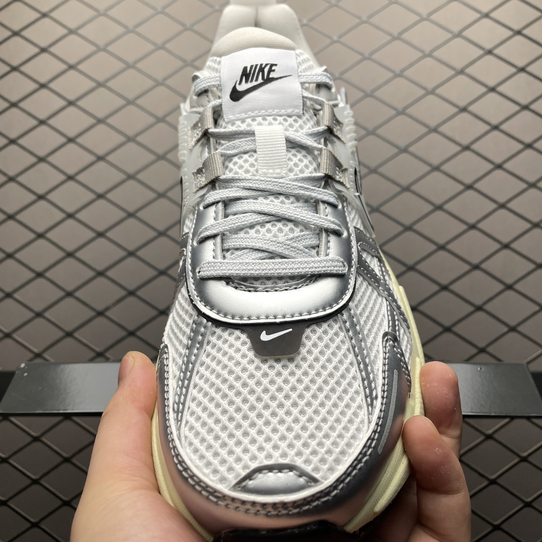 Replica Nike Shoe Nike RuntekkSummit White Metallic Silver V2K FD0736-100 Size 36-46