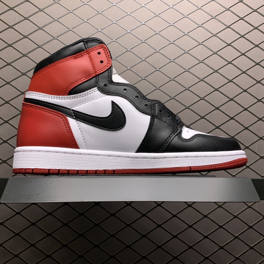 Replica Air Jordan Shoe Air Jordan 1 RetroBlack Toe AJ11 555088-125 40-46 Size M7-M12