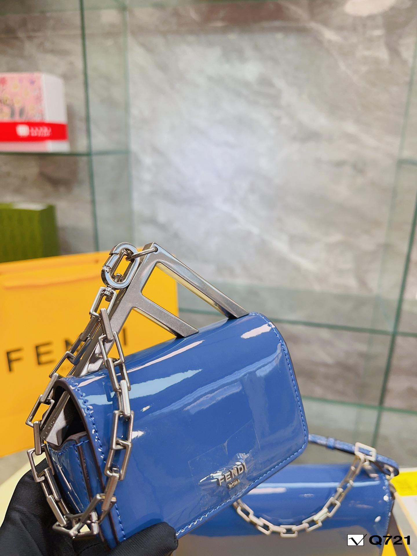 Replica Fendi Bag 15CM/23CM