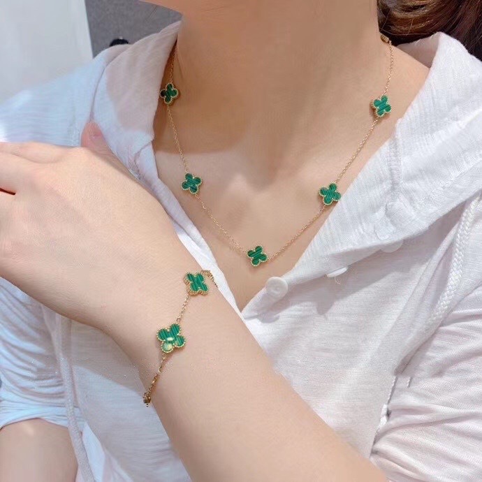 Replica VanCleef Arpels Necklace
