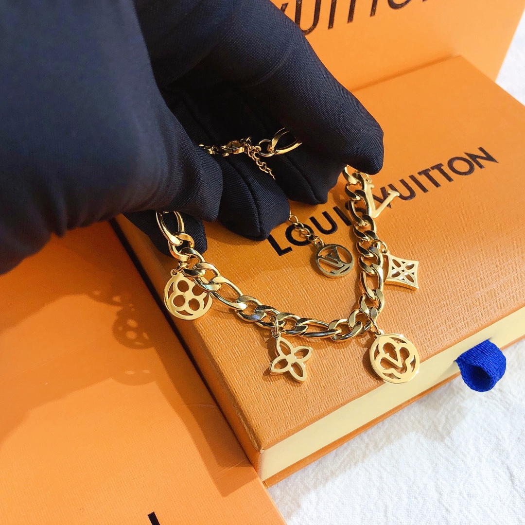 Replica LOUIS VUITTON Bracelet