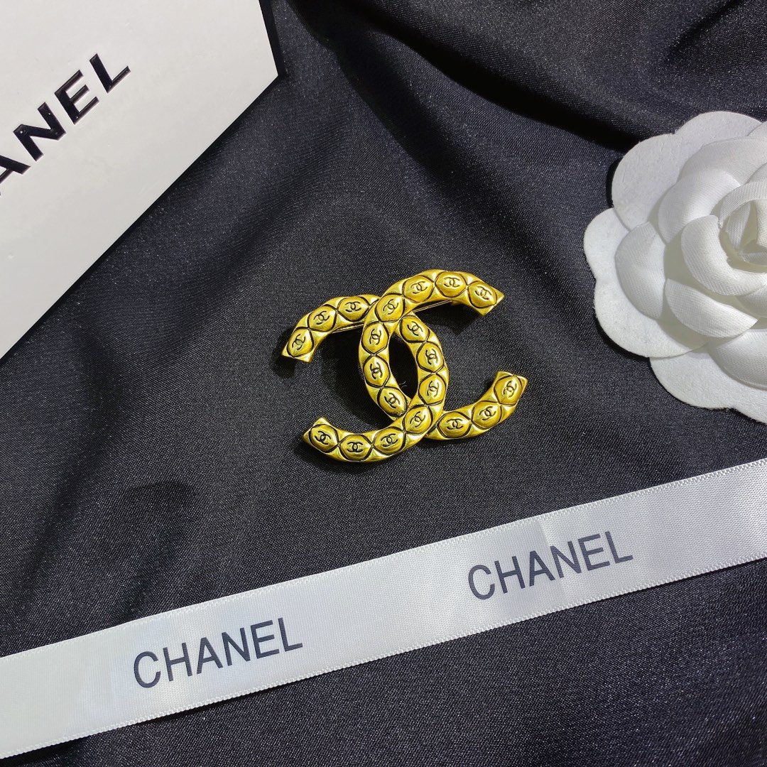 Replica CHANEL Brooch
