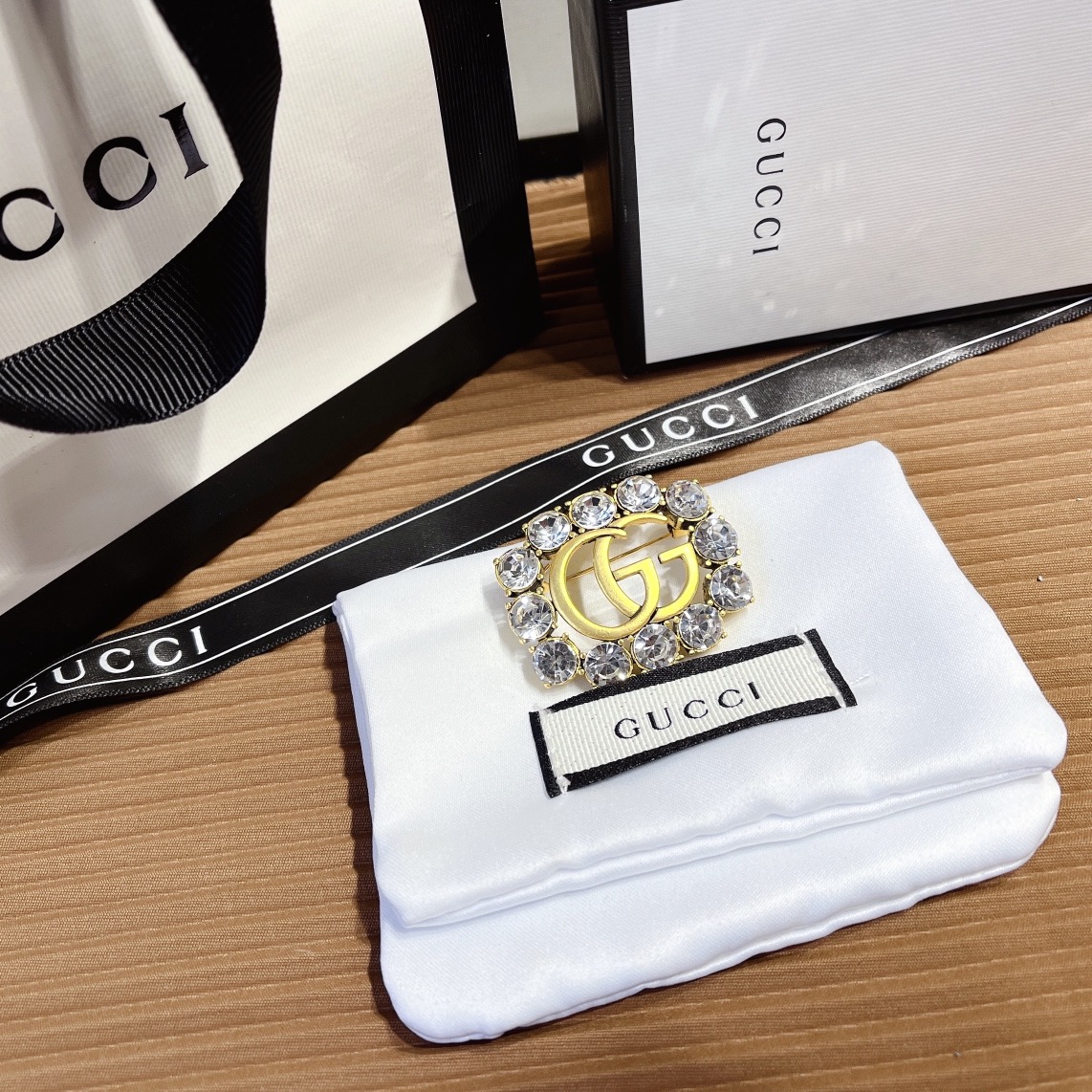 Replica GUCCI Brooch