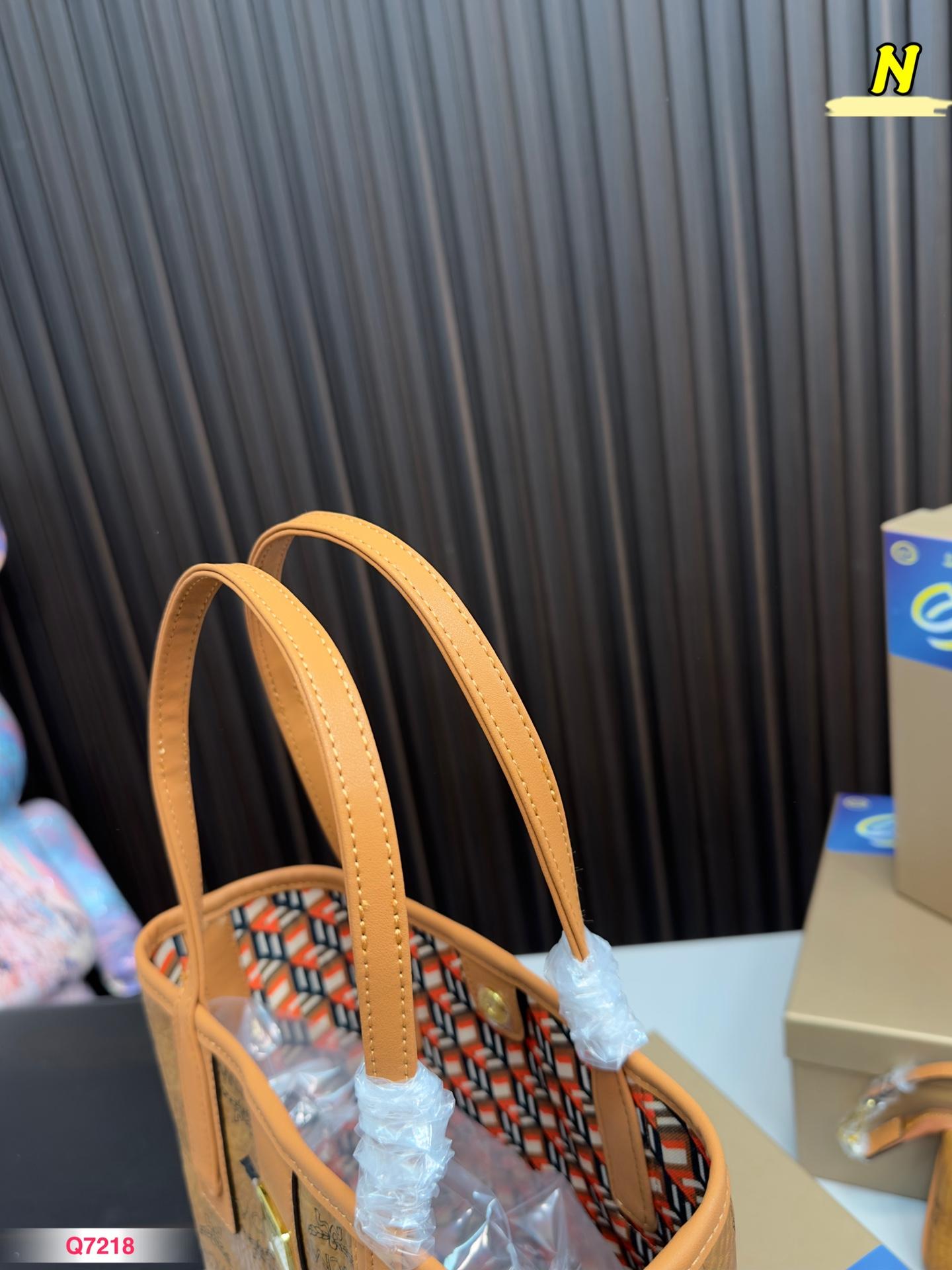 Replica MCM Bag 20*20CM