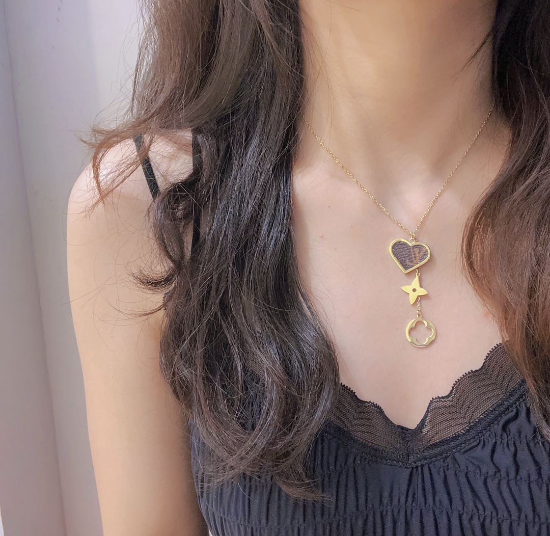 Replica LOUIS VUITTON Earring