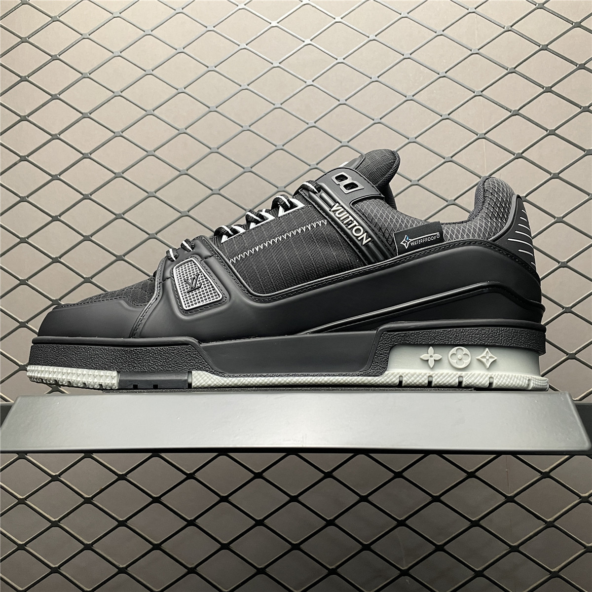 Replica LV Shoe  Louis Vuitton LV Trainer All Black