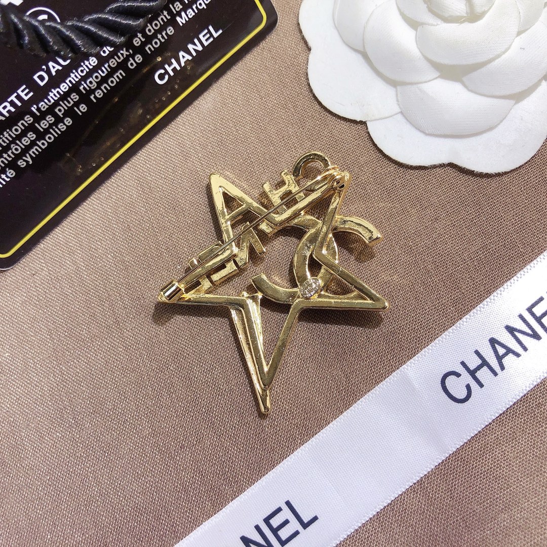 Replica CHANEL Brooch
