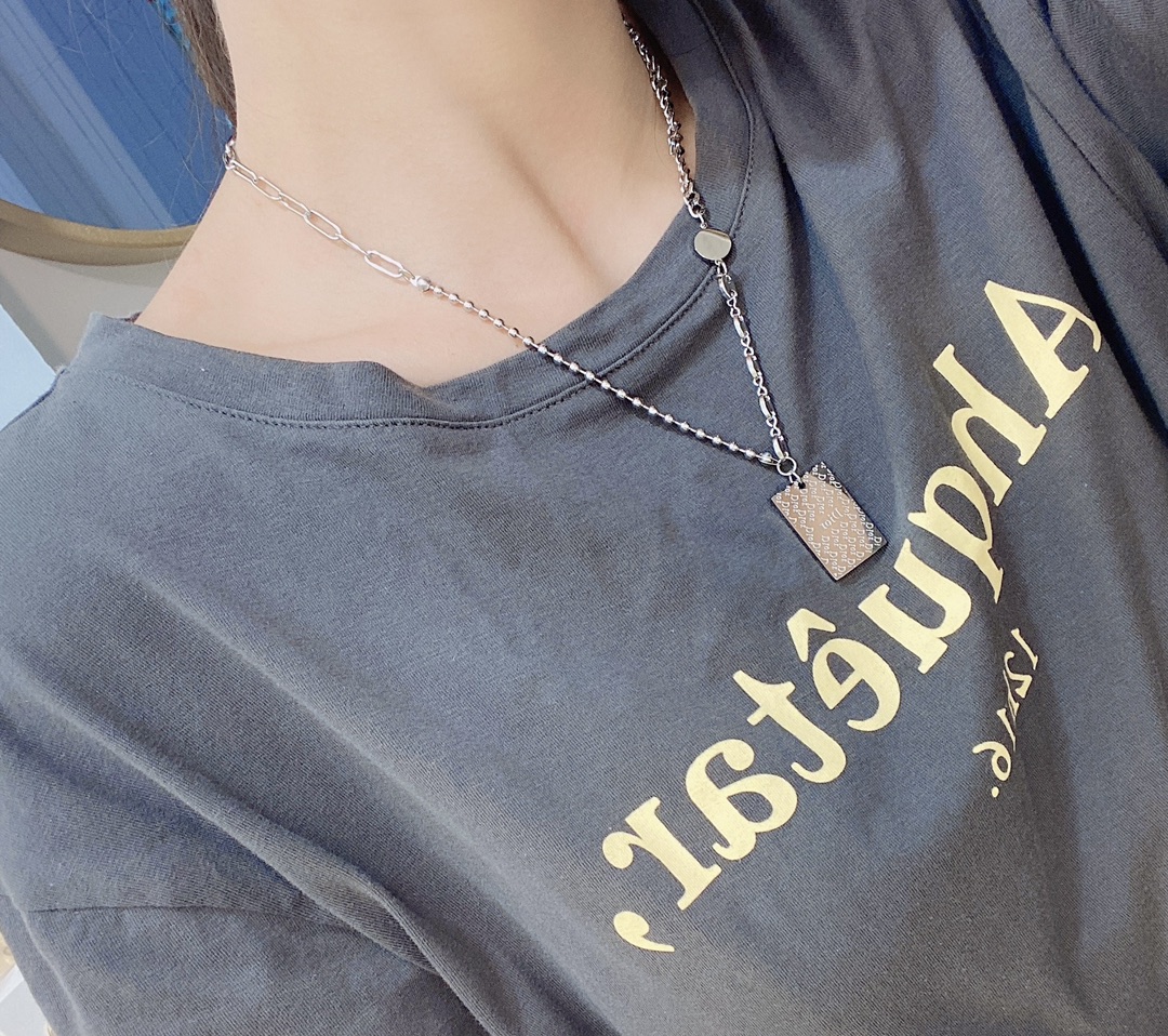 Replica DIOR Necklace
