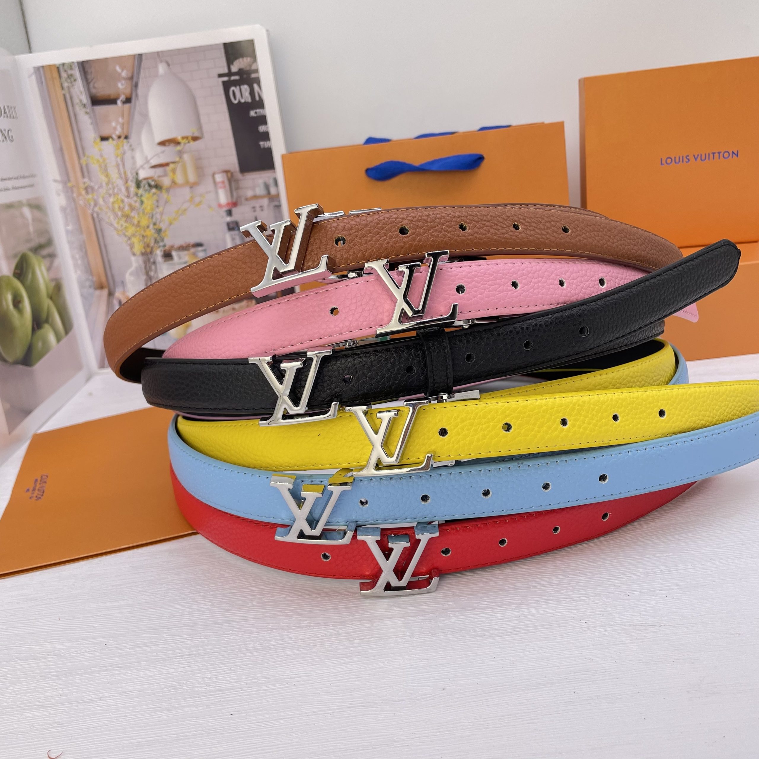 Replica LV belt