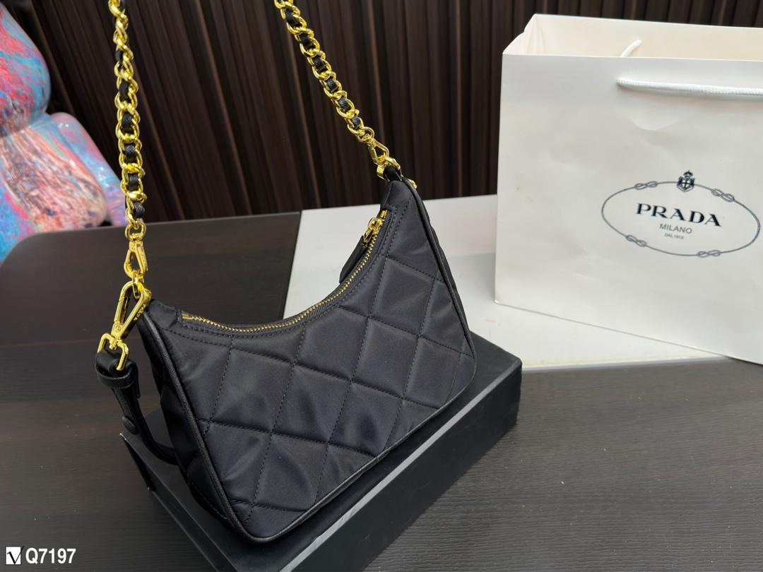 Replica Prada Bag 11*21CM