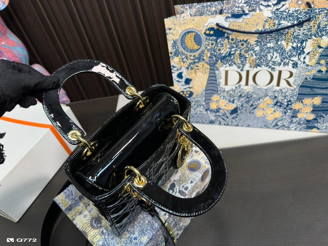 Replica Dior Bag 17*20CM