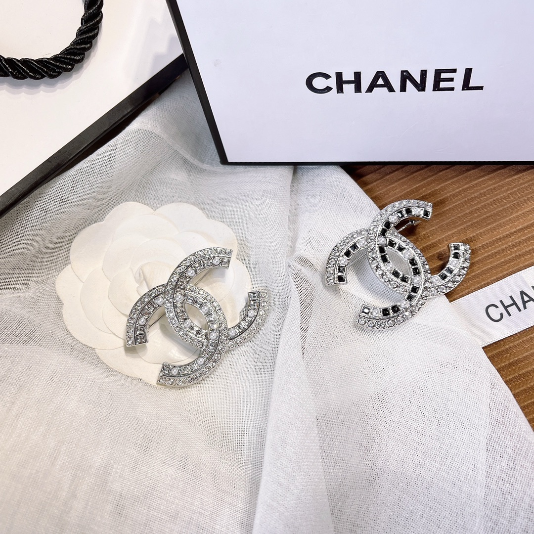 Replica CHANEL Brooch