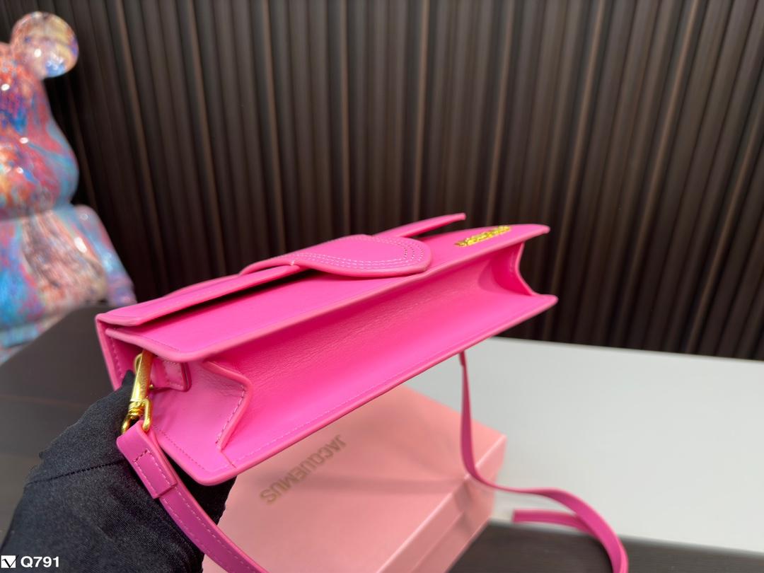 Replica Jacquemus Bag 24*13CM