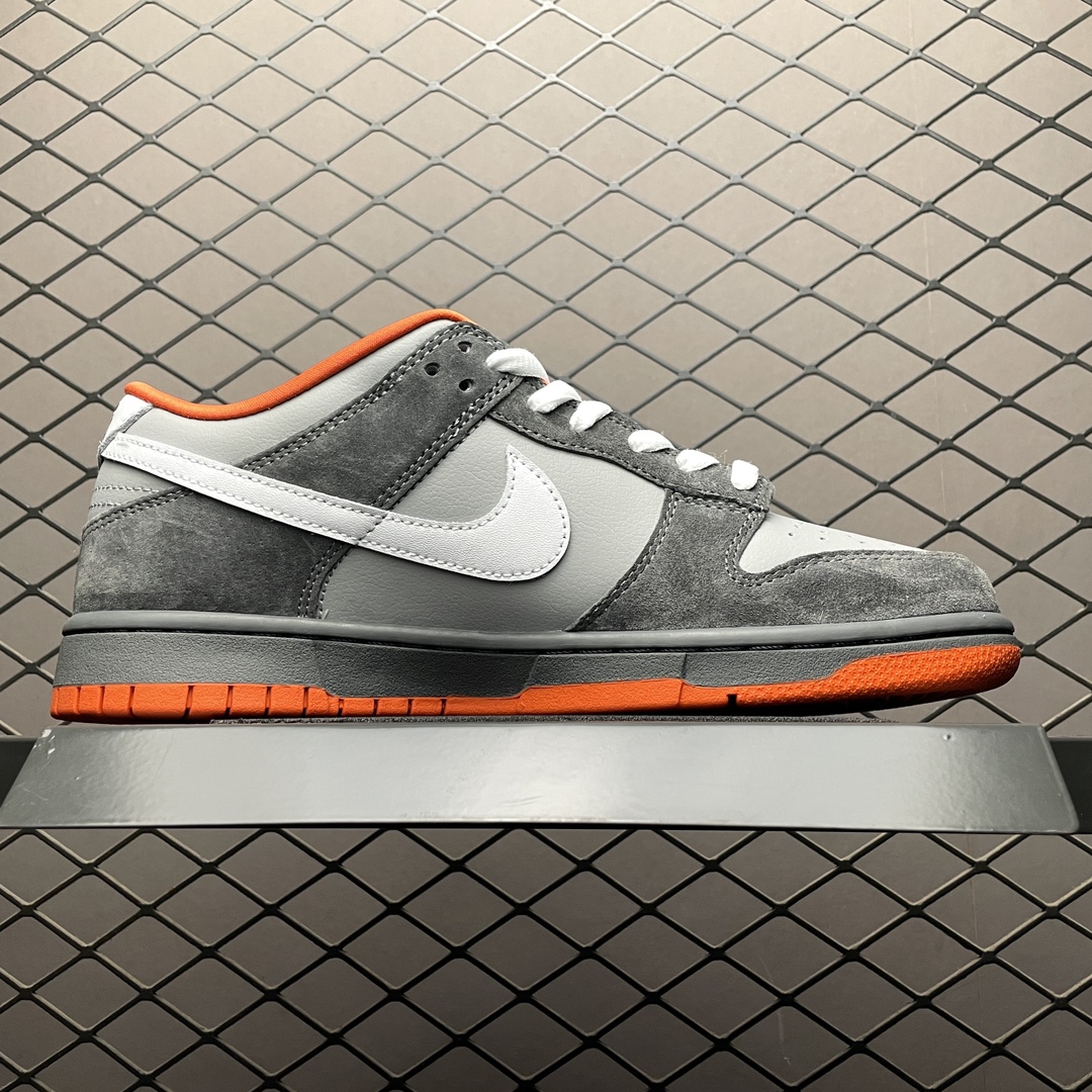 Replica Nike Dunk SB Shoe Nike SB Dunk Low Staple NYC Pigeon 304292-011 Size 40-47.5