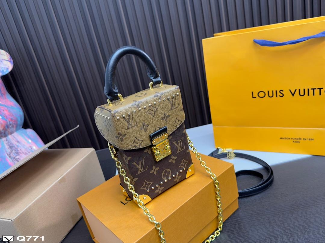 Replica Louis Vuitton Bag 12*17CM