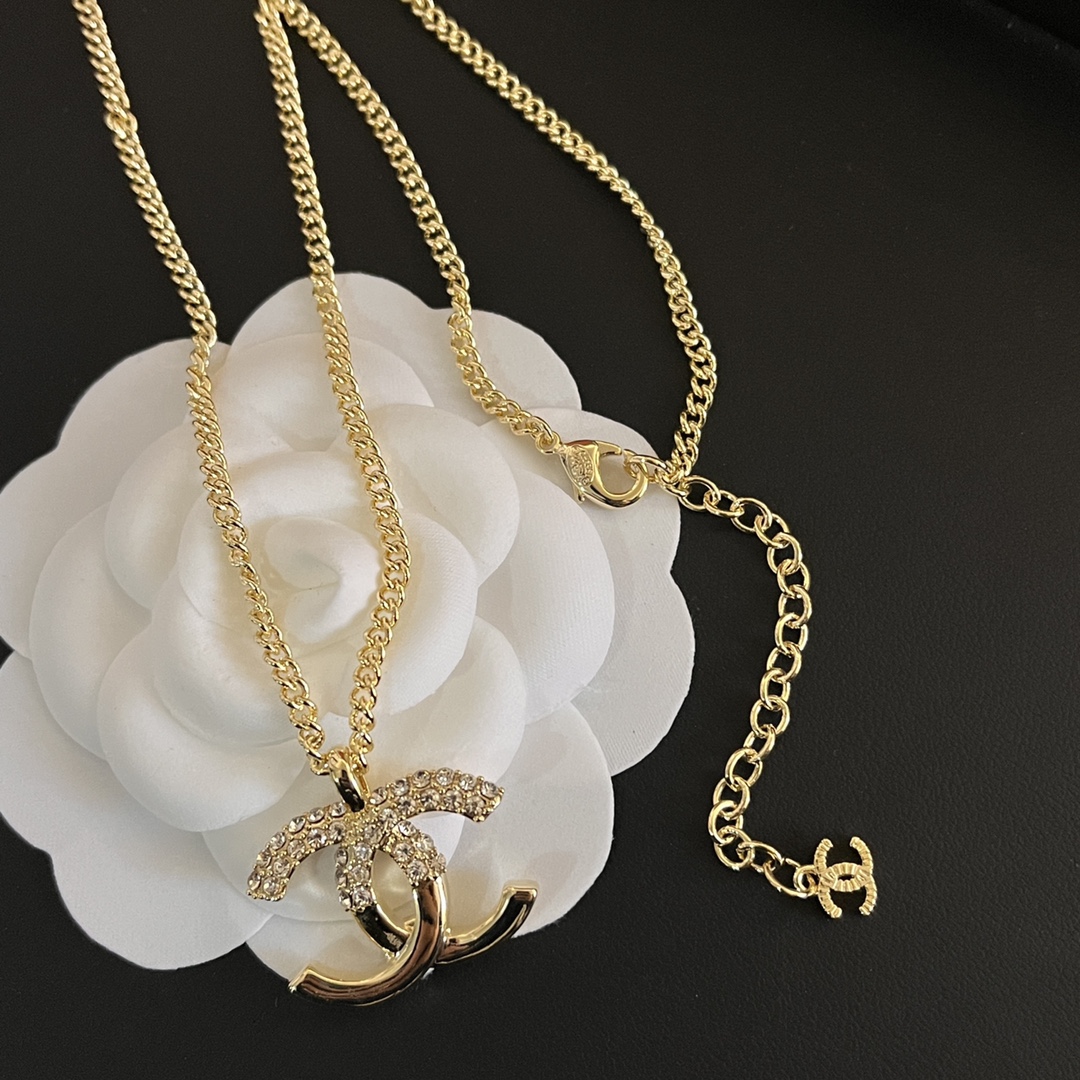 Replica CHANEL Necklace
