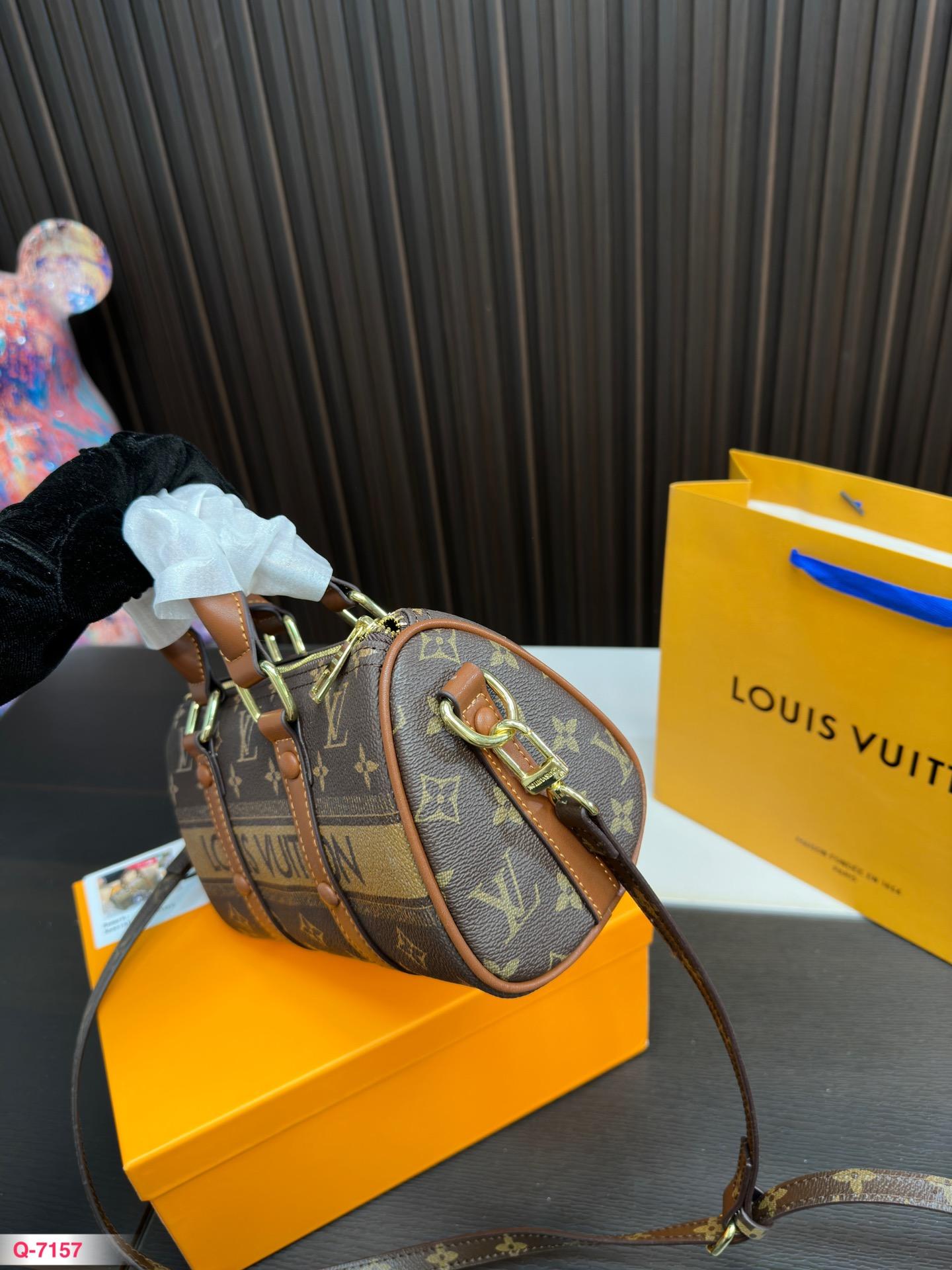 Replica Louis Vuitton Bag 13*23CM