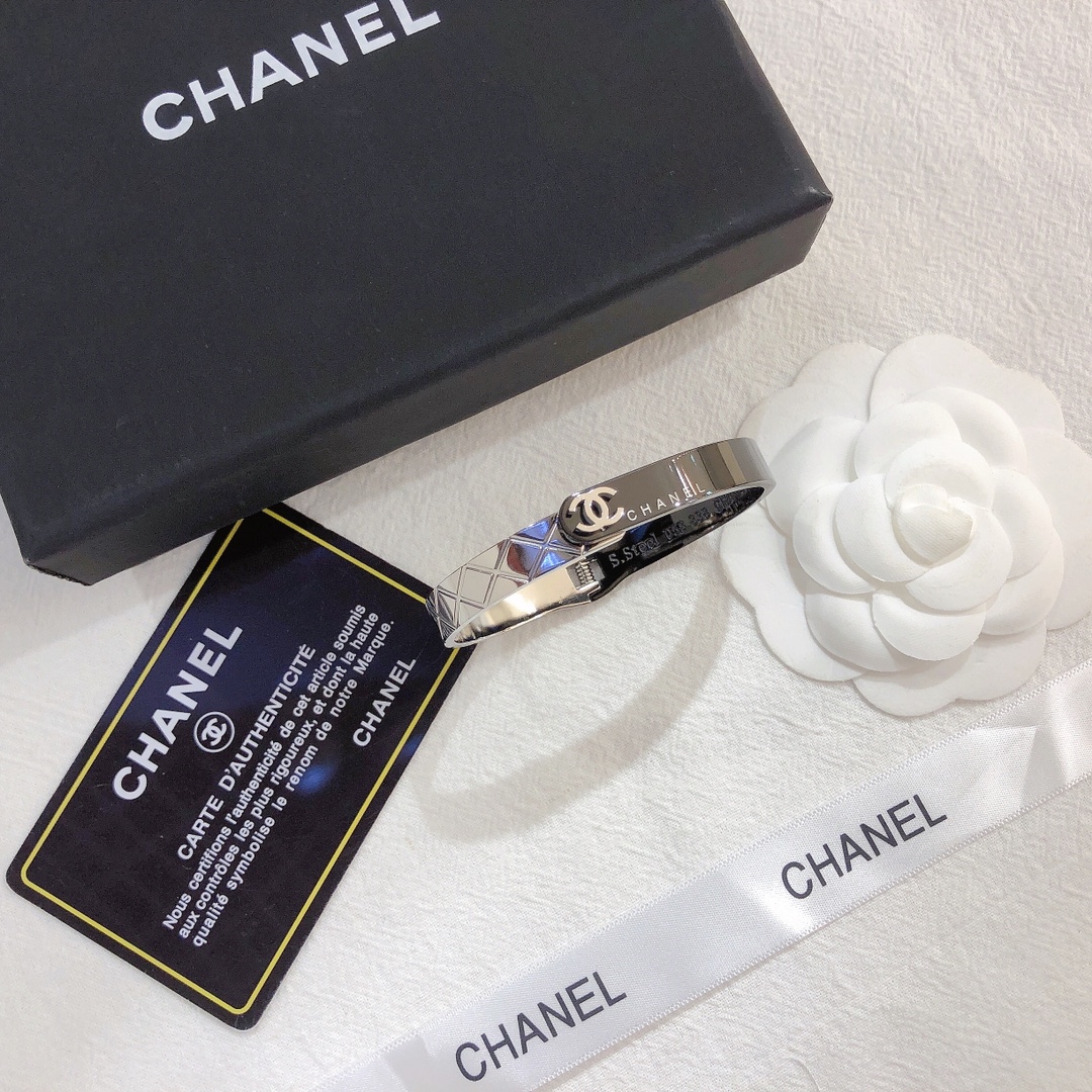 Replica CHANEL Bangle
