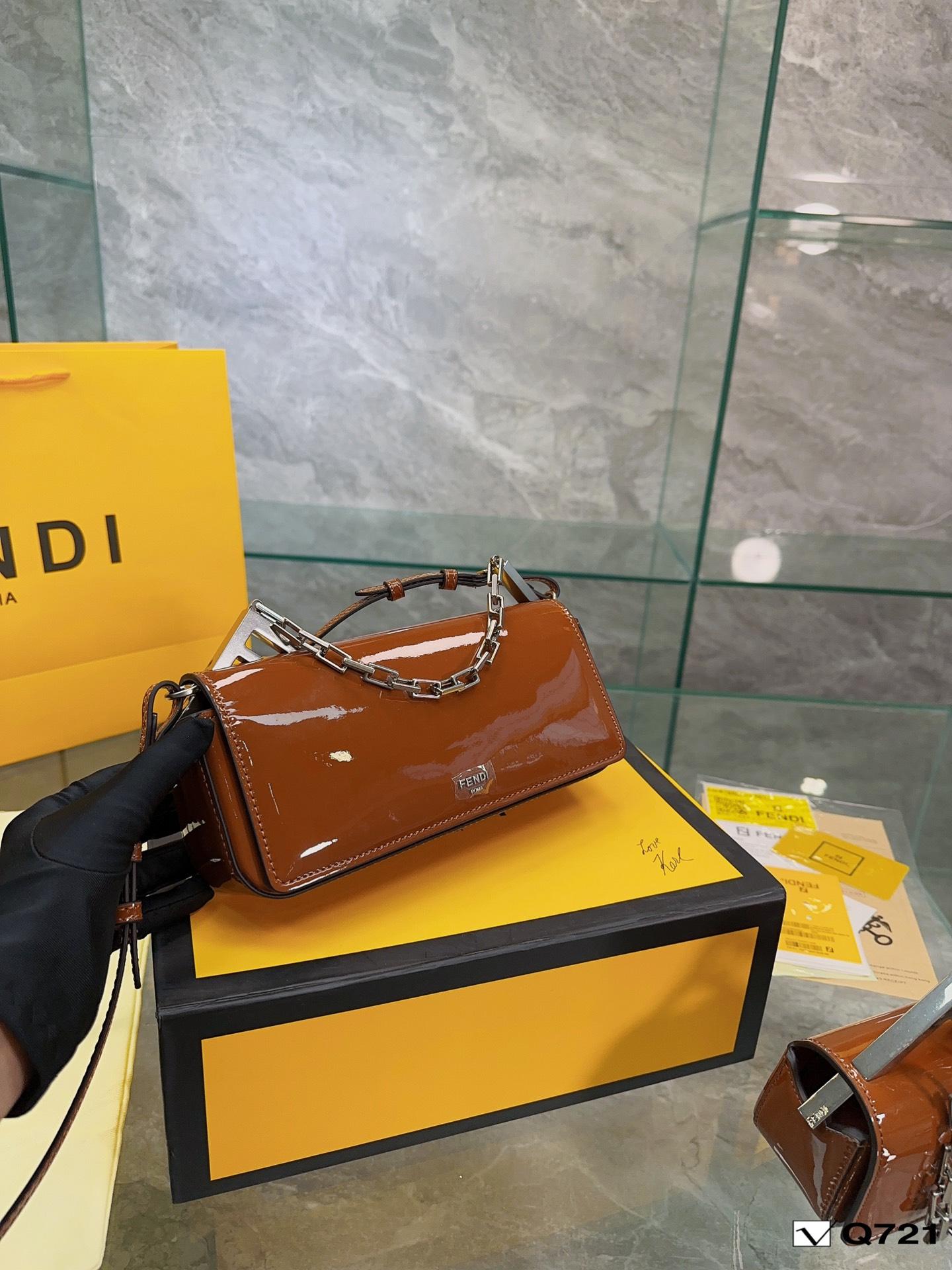 Replica Fendi Bag 15CM/23CM