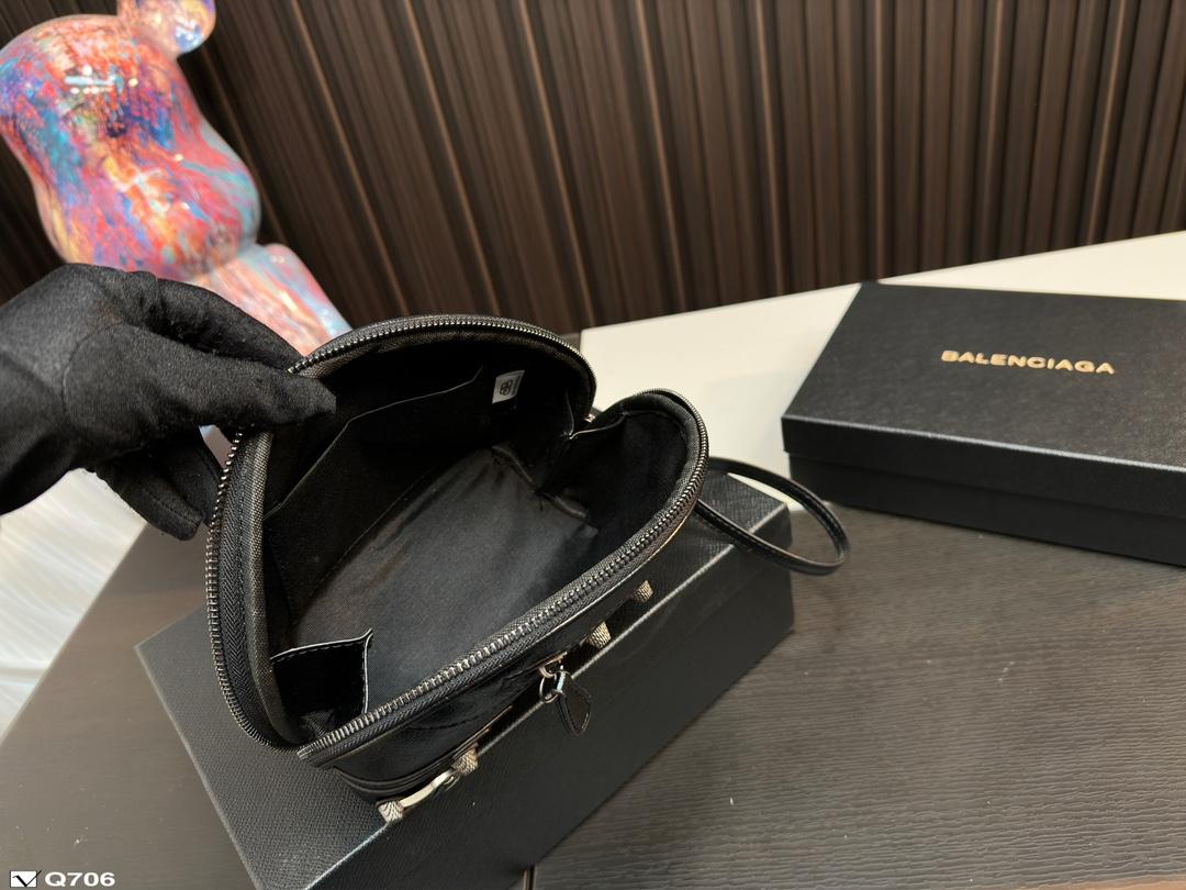 Replica Balenciaga Bag 19*16CM