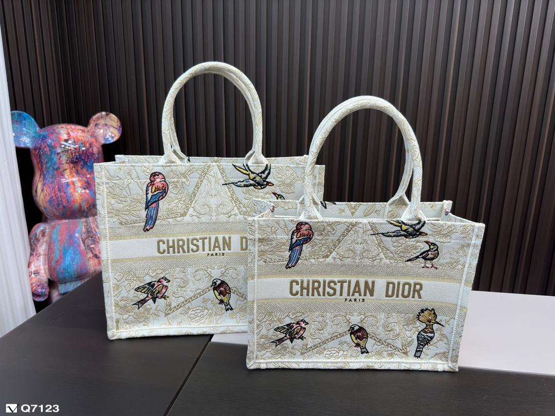 Replica Dior Bag   41*34CM/36*27CM