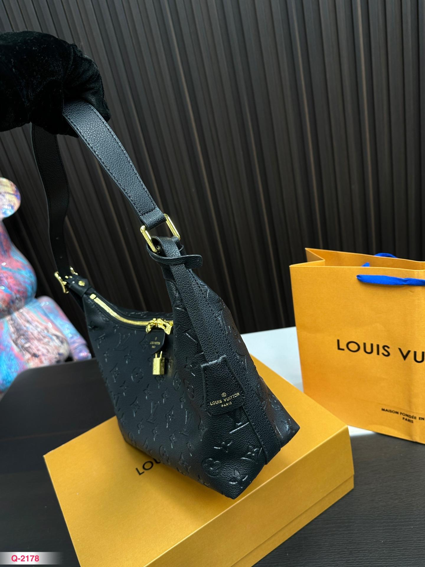 Replica Louis Vuitton Bag 26*17CM