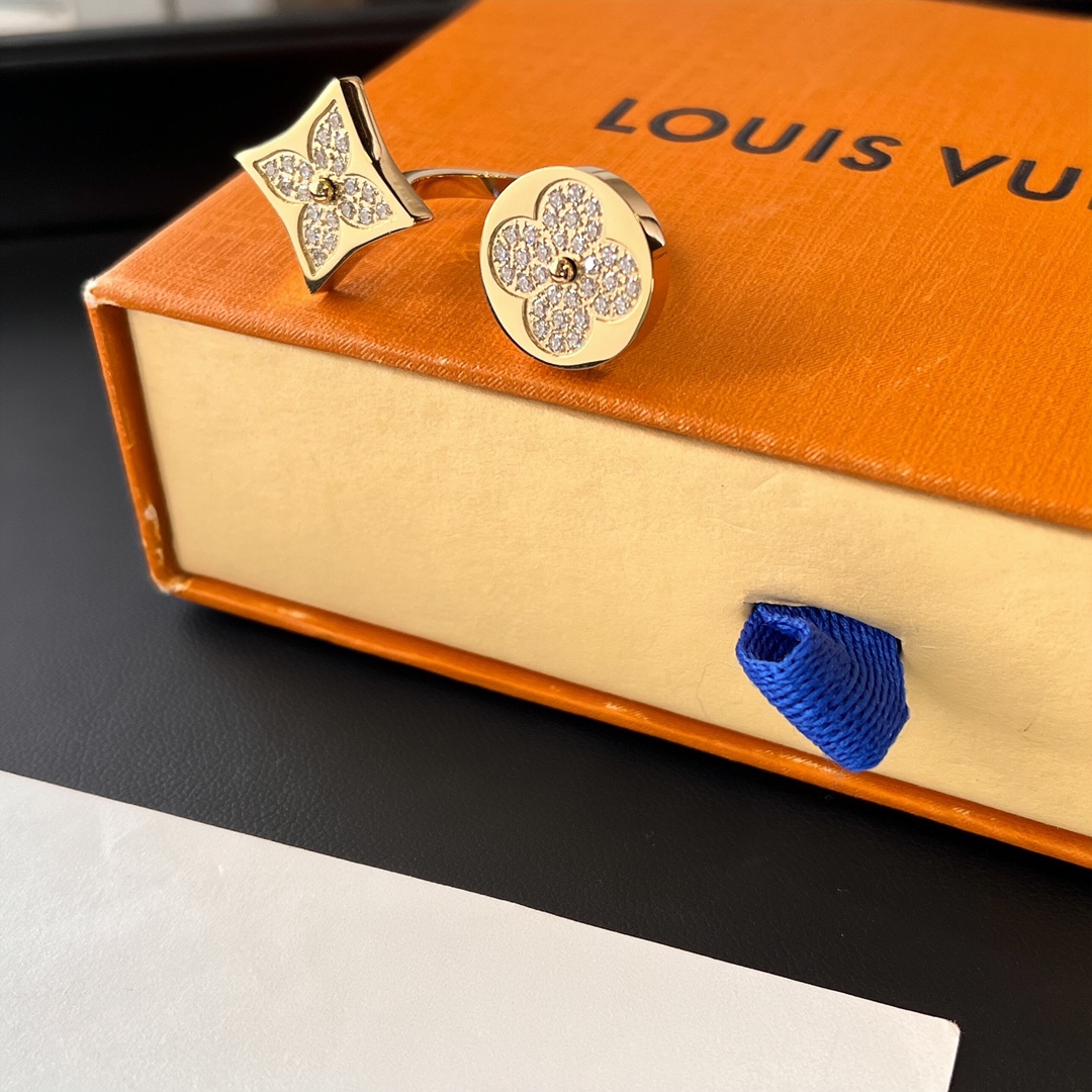 Replica LOUIS VUITTON Ring