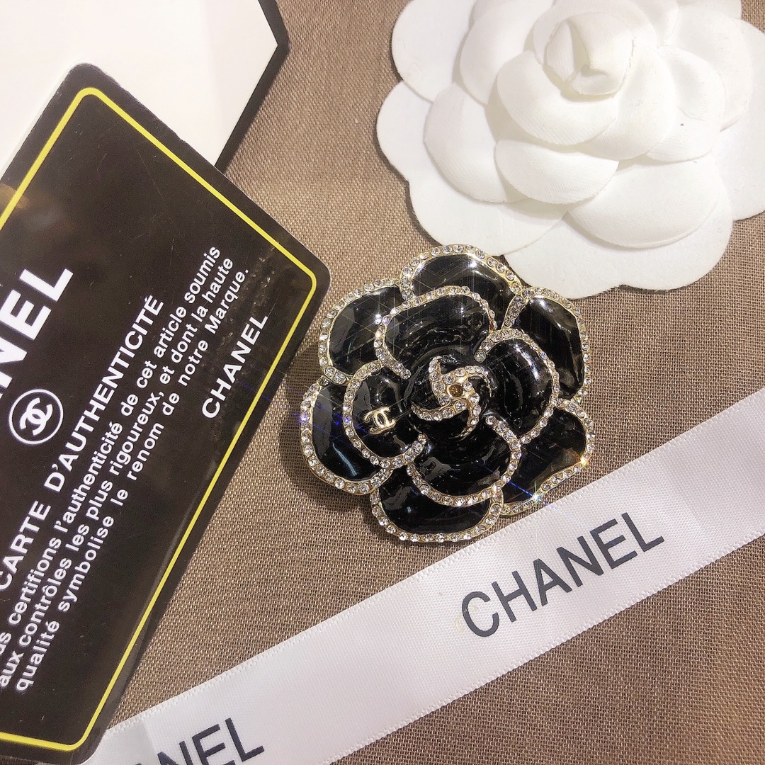 Replica CHANEL Brooch