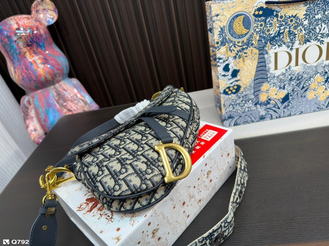 Replica Dior Bag 23*19CM