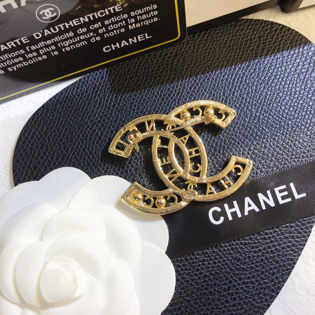 Replica CHANEL Brooch