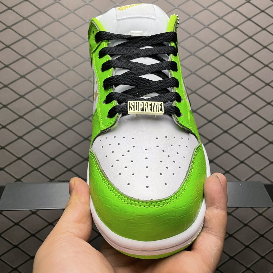 Replica Nike Dunk SB Shoe Supreme x Nike SB Dunk Low Mean Green DH3228-101 36-47