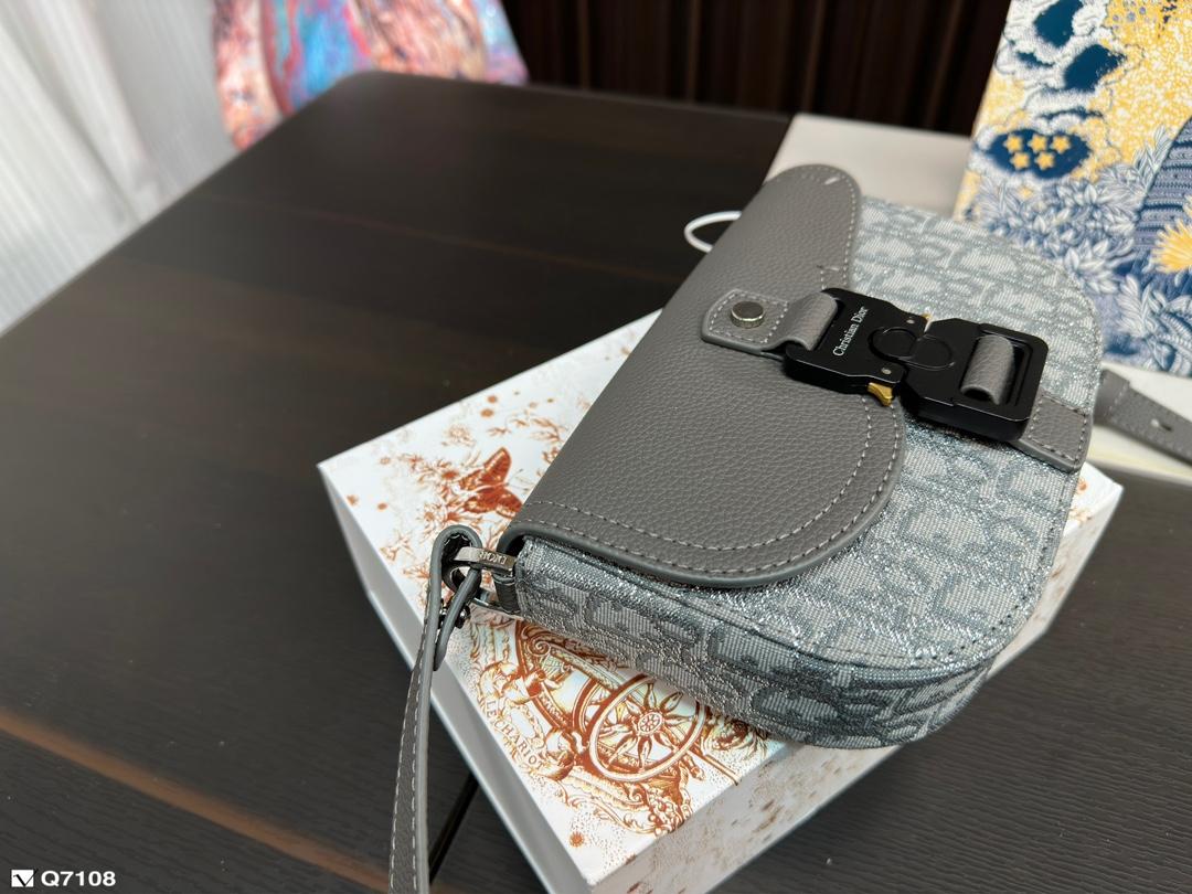 Replica Dior Bag 13*19CM