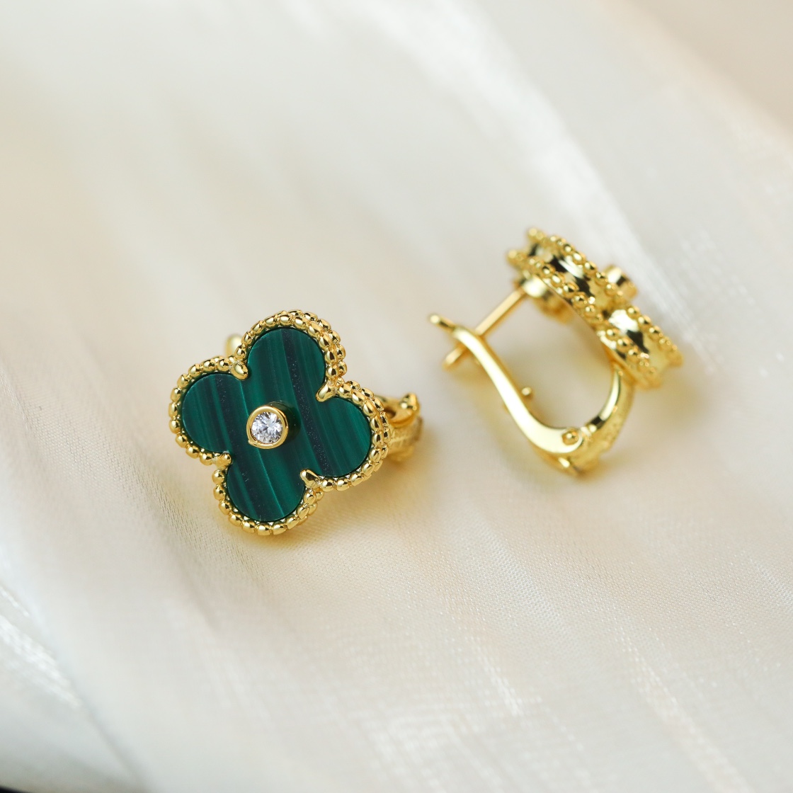 Replica VanCleef Arpels Earring