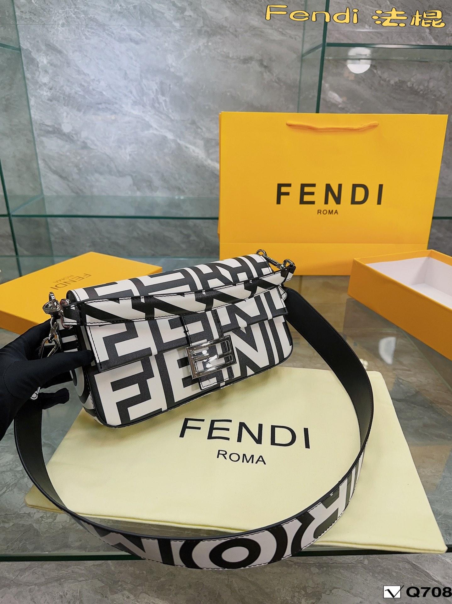 Replica Fendi Bag 26*19CM