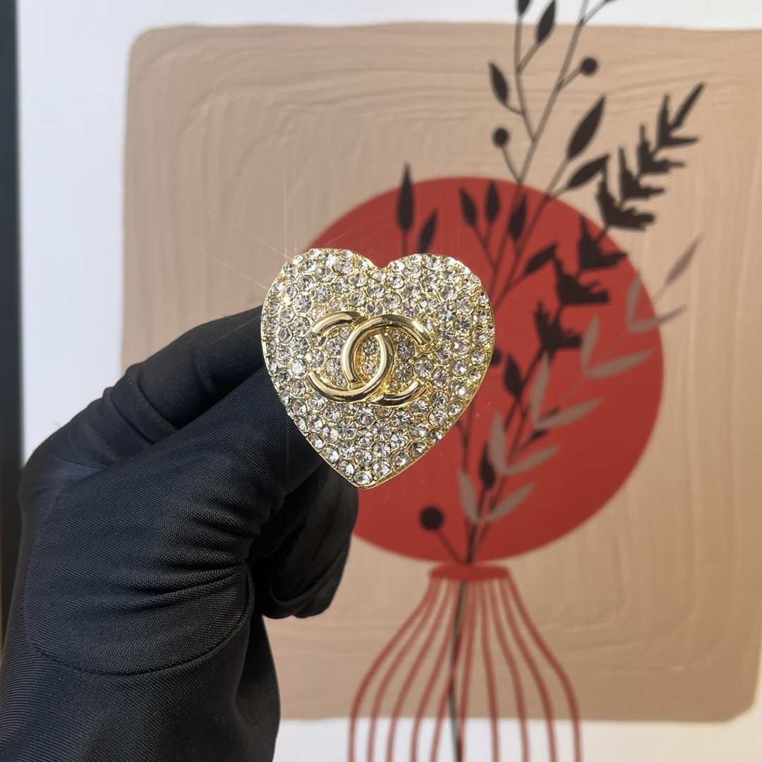 Replica CHANEL Brooch