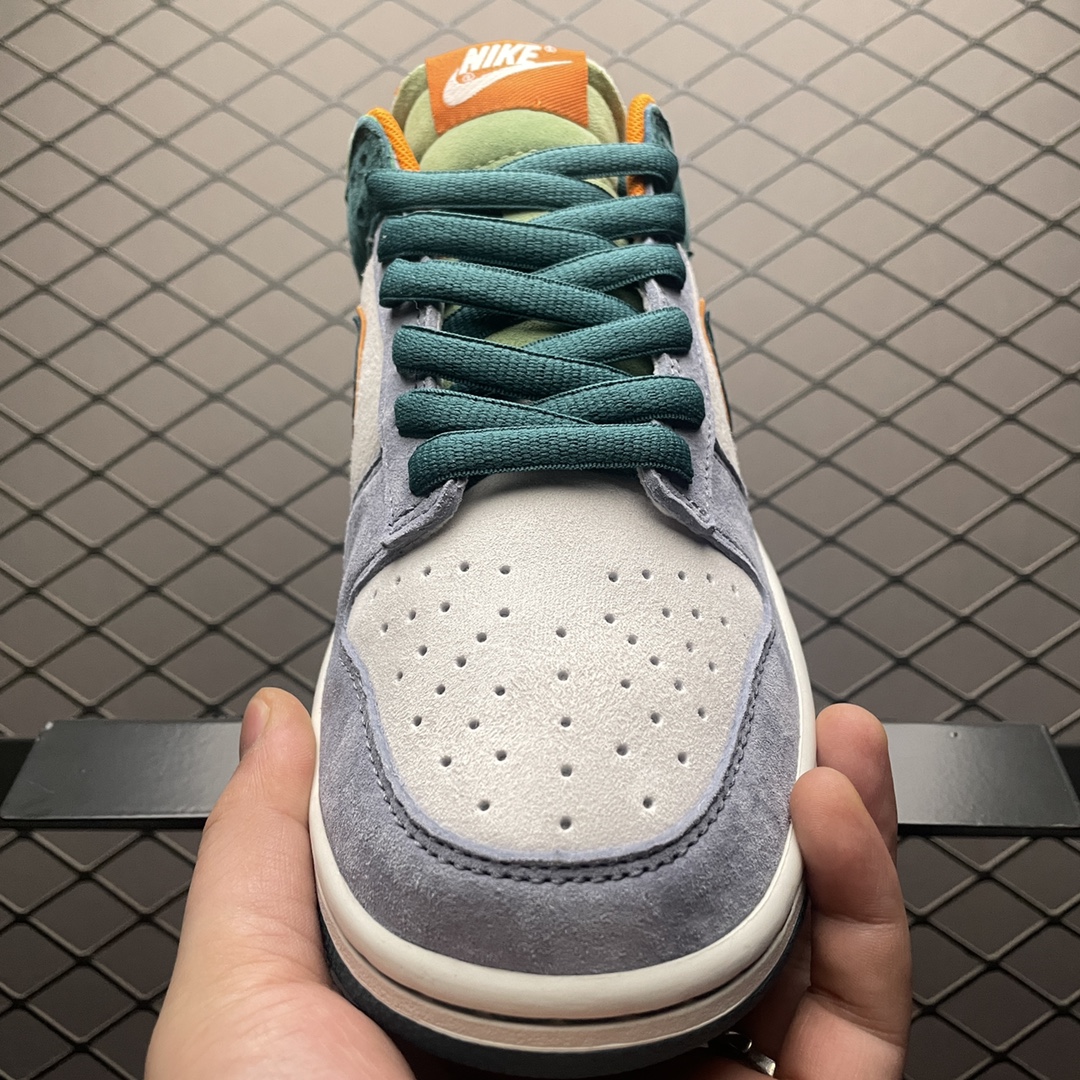 Replica Nike Dunk SB Shoe Otomo Katsuhiro x Nike Dunk Low LF0039-022 SIZE 36-46