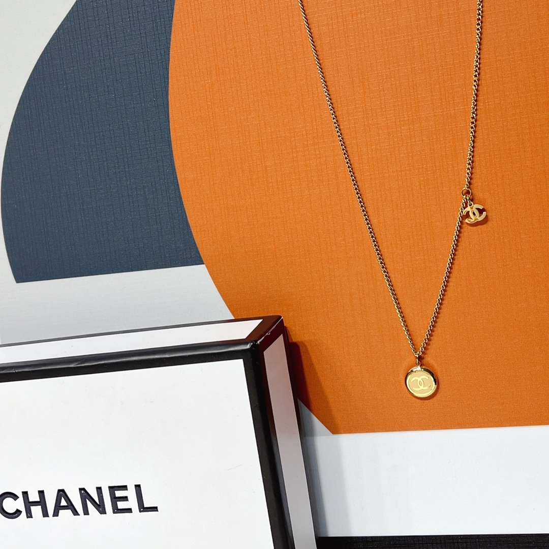 Replica CHANEL Necklace